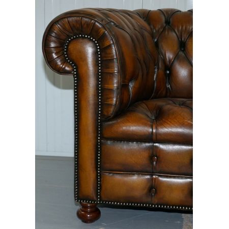 restauriertes Whiskybraunes Chesterfield-Ledersofa