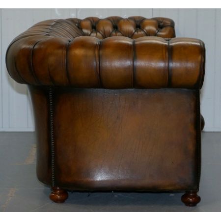 restauriertes Whiskybraunes Chesterfield-Ledersofa