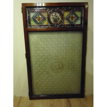 Antikes Buntglasfenster, zweigeteilt 1880