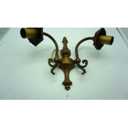 Zwei Wandleuchter aus Messing