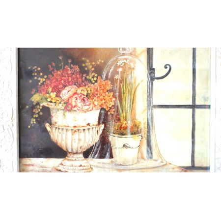 Blumenmotiv in weißem Vintage Bilderrahmen