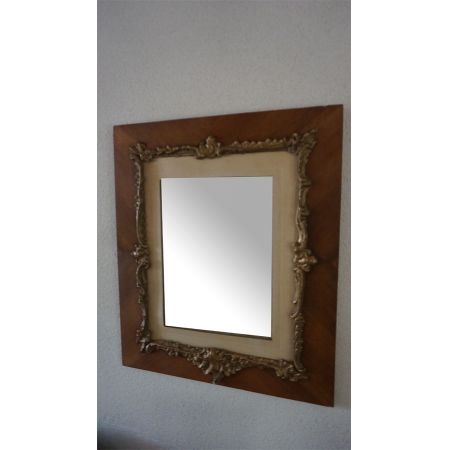 Antiker Spiegel mit Holzrahmen