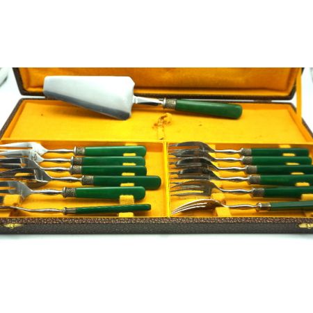 Kuchenset 13 teilig vintage im Case Schachtel 