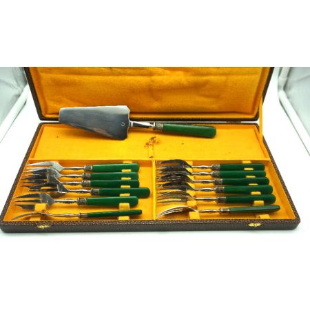 Kuchenset 13 teilig vintage im Case Schachtel 