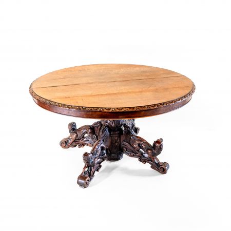 Ovaler antiker  französicher Jagdtisch aus Massivholz,massiver Eichentisch mit autentischer Patina