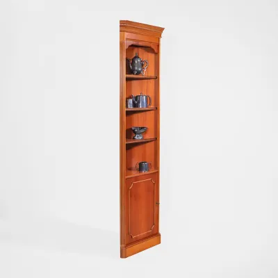 Yew Corner Cupboard – Englischer Eibe Eckschrank/Eckregal für platzsparende Einrichtung – Variabele Einlegeböden