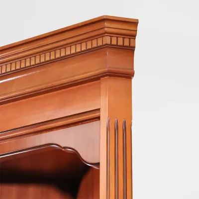 Yew Corner Cupboard – Englischer Eibe Eckschrank/Eckregal für platzsparende Einrichtung – Variabele Einlegeböden