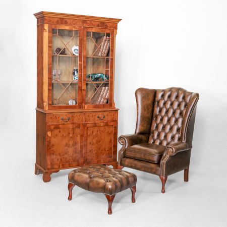 "Burr-Yew" Eibe Bücherschrank, Vitrinenschrank im englischen Stil, Two Door Bookcase Georgian Style