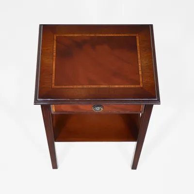 Mahagoni Beistelltisch mit Schublade im traditionellen englischen Stil