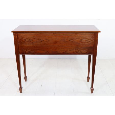 Englischer Serpentine Table, 4 Schubladen - in Mahagoni, Eibe u. mehr erhältlich