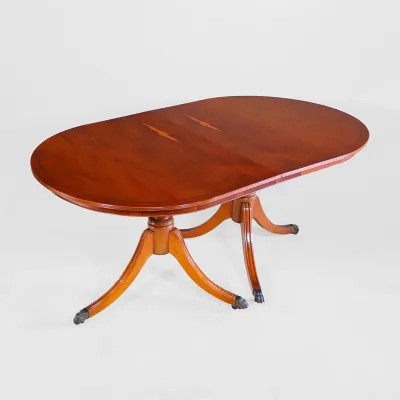 Ausziehbarer Regency Stil D-End Esstisch aus Eibe – 210 cm Länge, Platz für bis zu 8 Personen