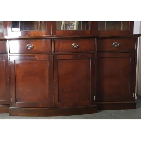 Breakfront Vitrine -  Mahagoni Bücherschrank handpoliert