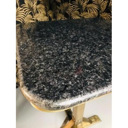 Stehtisch im Industrial Style