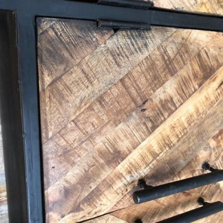 Industrielle Wohnwand / Schrankwand Alois