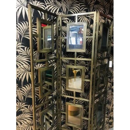 Stilvoller Raumteiler mit kleinen Spiegeln