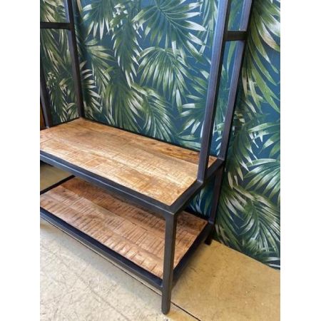 Gaderobenständer im Industrial Style