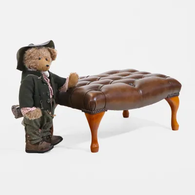 Chesterfield Stool