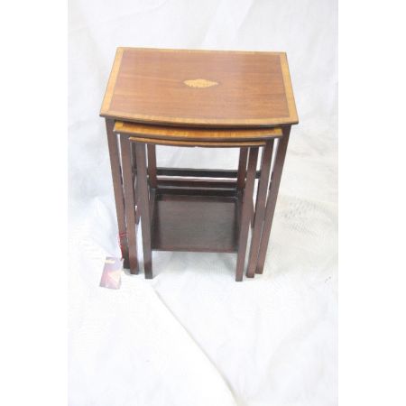 Satztische Nest of Table Mahagoni EDwardian 1890