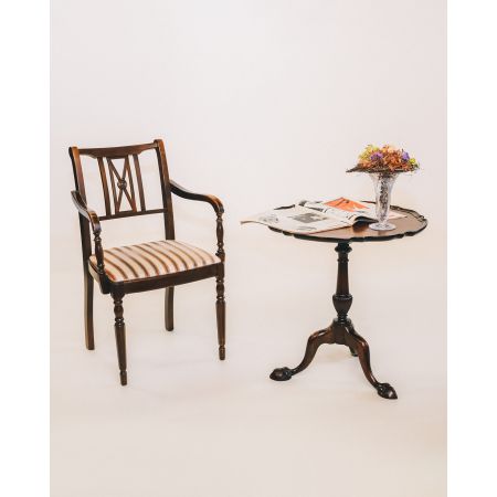 Englischer Esszimmerstuhl mit Armlehnen im Georgian Style, in Mahagoni - sofort lieferbar