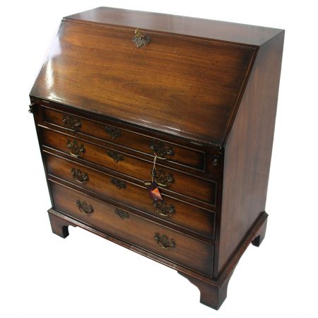 Massiver Sekretär Mahagoni mit bemerkenswerten Innenleben