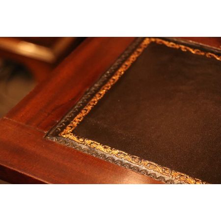 Originales Bureau im Edwardianischen Stil aus Mahagoni