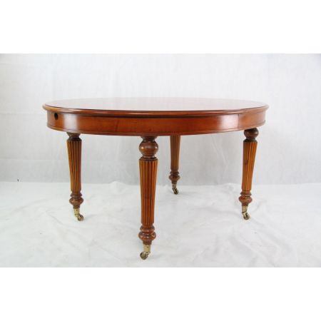 "Victorian Style" Esstisch aus Eibe handpoliert ausziehbar