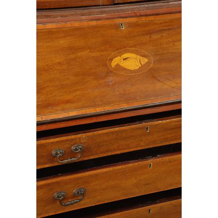 Aufsatzsekretär mit Band Intarsien und originaler Patina