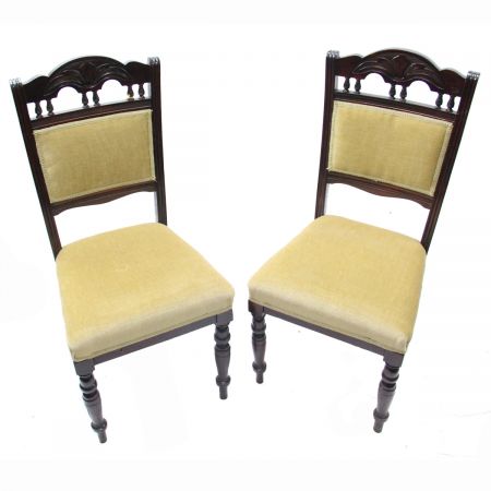 Klassischer viktorianische Esszimmerstuhl aus massiven Mahagoni