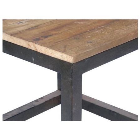 "Elmer" Beistelltisch mit Massivholzelementen und einem robusten Metallrahmen im Industrial Style