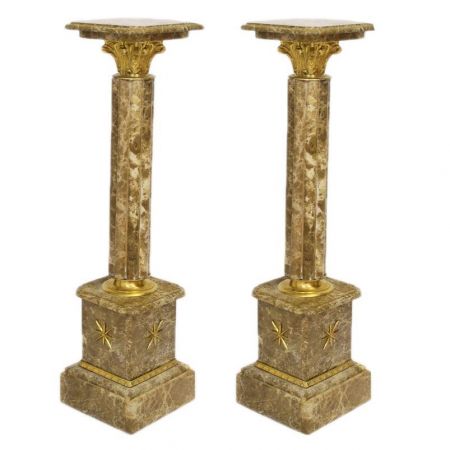 Morris Barock-Vasensäulen aus Marmor in Altgold