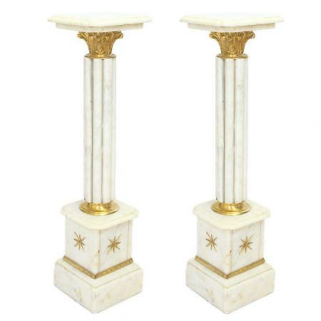 Morris Barock-Vasensäulen aus Marmor in Daisy-Weiß