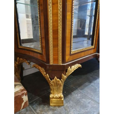 Morris gläserne Barock-Highboard Vitrine