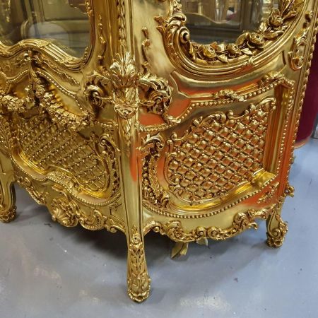 Morris vergoldete Barock-Glasvitrine im Antiken Stil