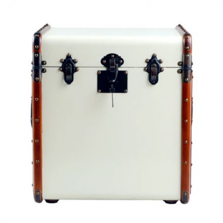 Authentic Models "Stateroom End Table" - kleiner Tisch mit Messinggriffen in Off White MF079OW