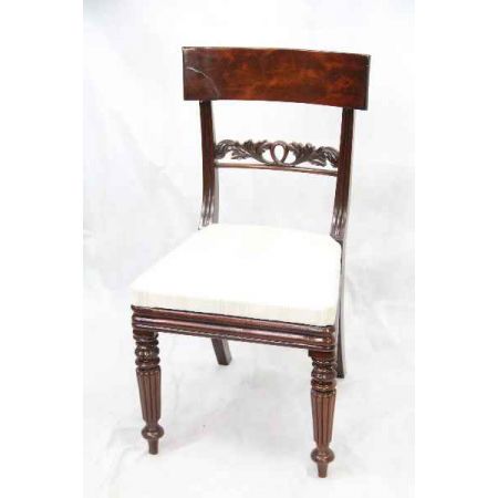 Seltenes Paar Georgean Stühle Mahagoni