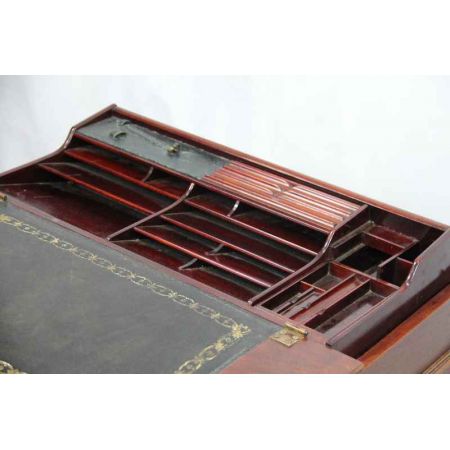 Antiker Tisch, Schreibtisch / Ladys Writing Table Bureau aus Mahagoni