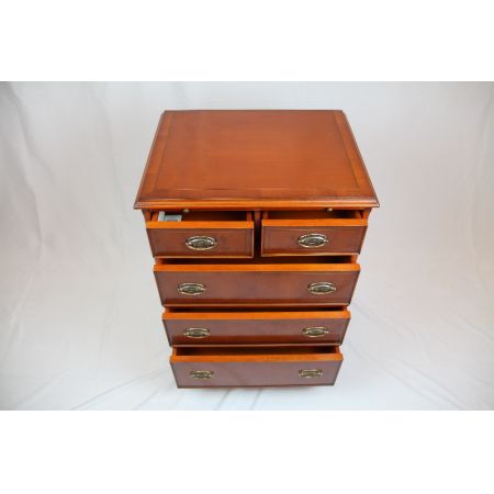 Kommode Heldense, Eibe mit Patina und Schreibfach