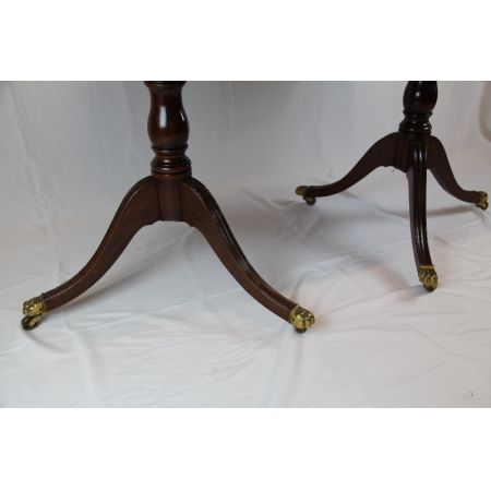 Esstisch aus Mahagoniholz und 2 Tripod Beinen