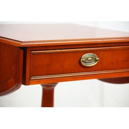 Eiben Lampentisch, occasional table, Beistelltisch, kleiner Tisch von Heldense