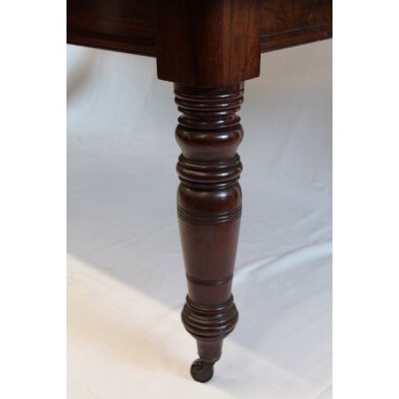 Antiker Mahagoni Esstisch, Ausziehbar im viktorianischen Stil