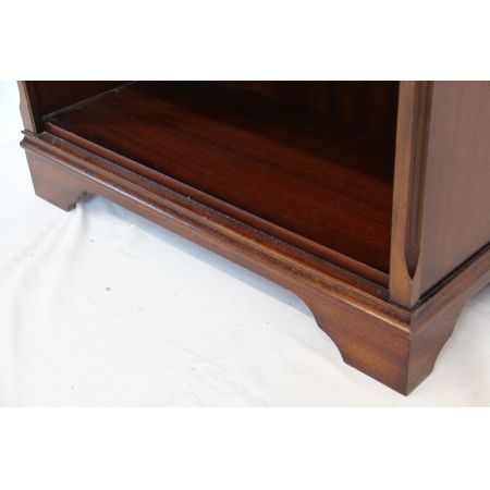 Bücherregal open bookcase Mahagoni mit Patina 