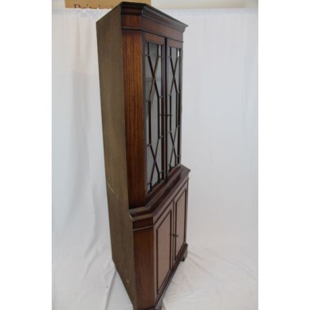 Vitrinen-Eckschrank/ Corner Cupbaord aus Mahagoni