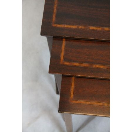 Mahagoni Tischsatz Nest of table Edwardianisch 1890