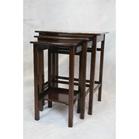 Antike Tische / Nest of table Edwardianisch aus Mahagoni