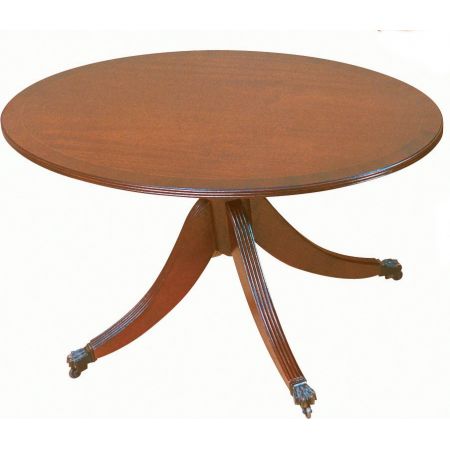 "Ovaler Coffee Table" Beistelltisch