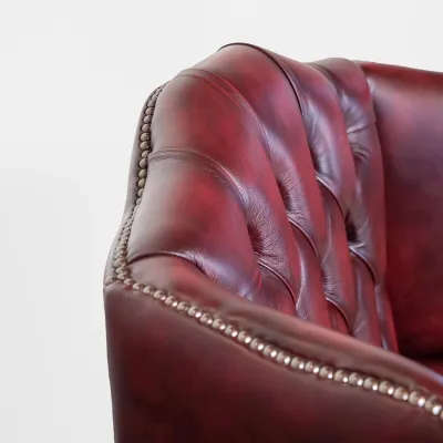 Chesterfield Ohrensessel "Queen Anne" in Birch Antique Red - sofort lieferbar