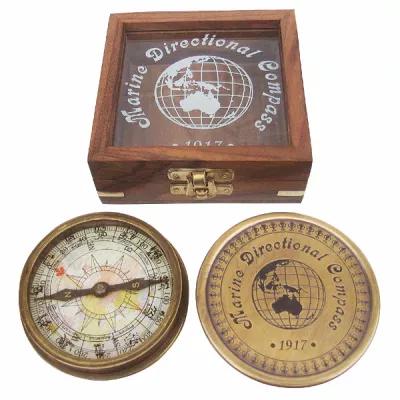 Maritim by Morris Kompass, Messing antik, Ø: 7,5cm, in der Holzbox mit Glasdeckel, 10,5x10,5x4cm