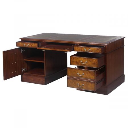 Pedestal Desk "Wakefield"