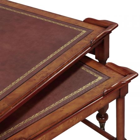 Kaffeetisch, Sofatisch im englischen Stil