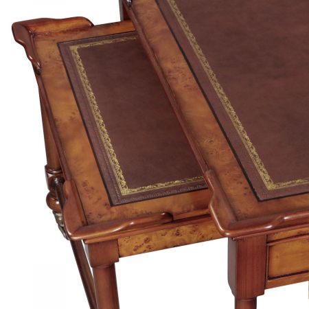 Kaffeetisch, Sofatisch im englischen Stil